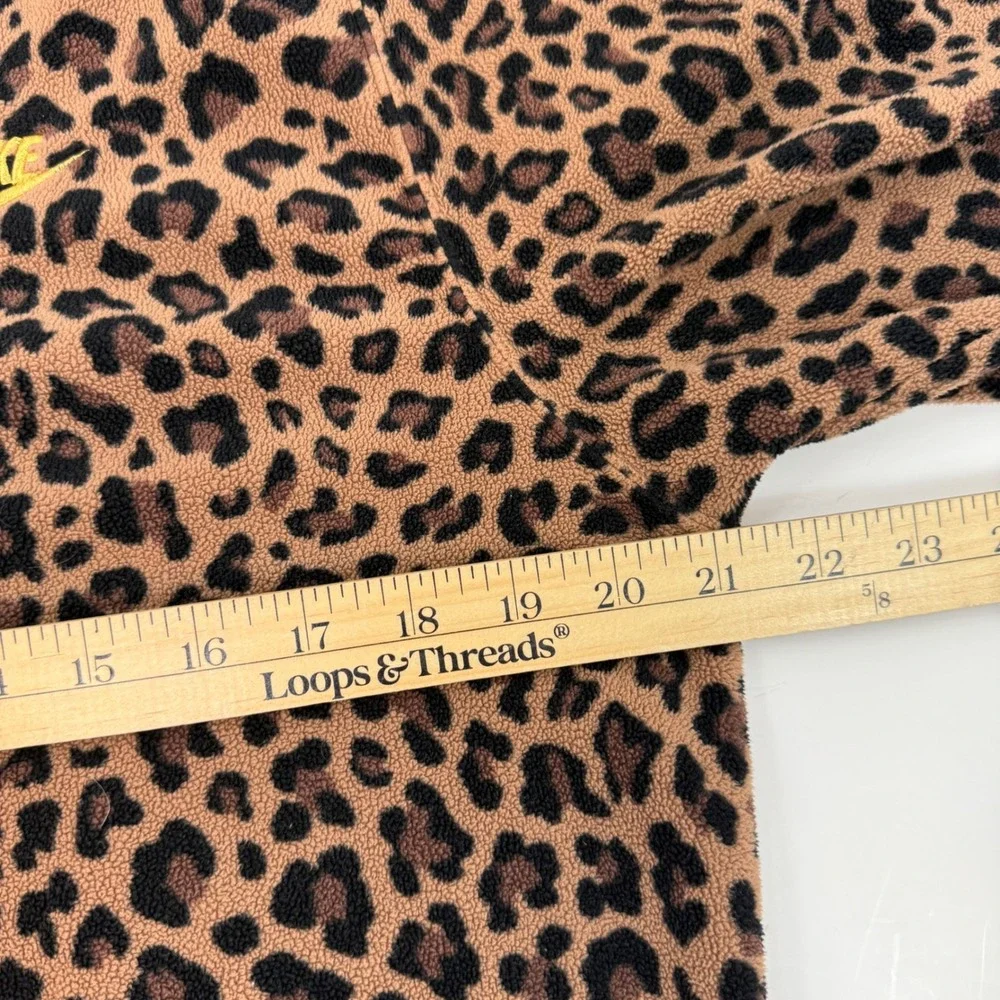 Nike Leopard Print Fleece Crewneck Sweatshirt Brown Black‎ Gold Logo Small Cozy
